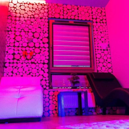 Private Paradise Jazuzzi 格但斯克 外观 照片