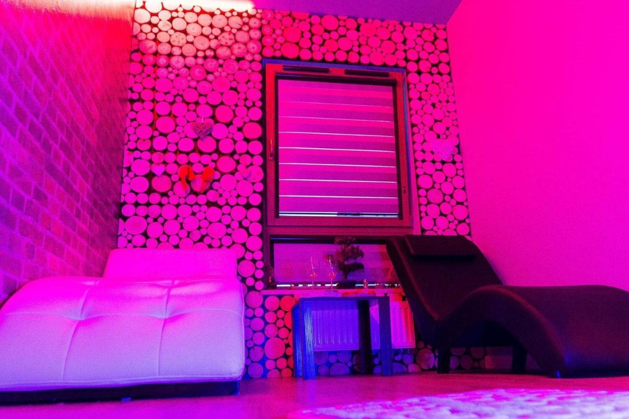 Private Paradise Jazuzzi 格但斯克 外观 照片
